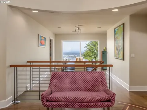 3200 NW Greenbriar Terrace Portland OR 97210
