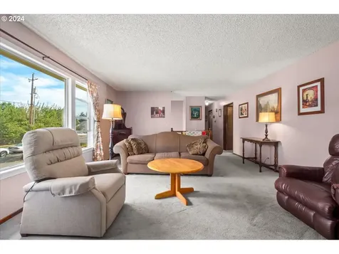 409 Nw 114th Street Vancouver WA 98685