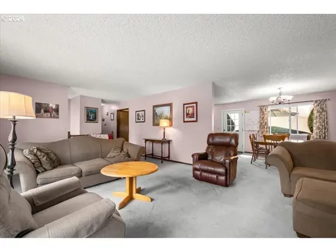 409 Nw 114th Street Vancouver WA 98685