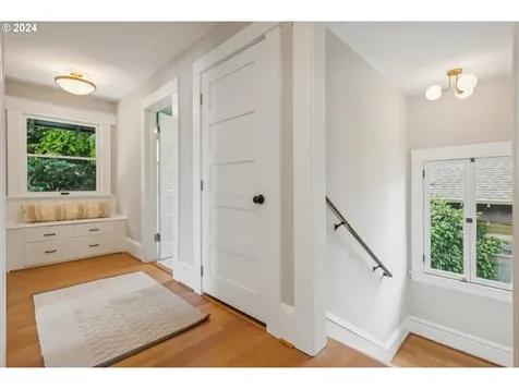 1836 Se 51st Avenue Portland OR 97215