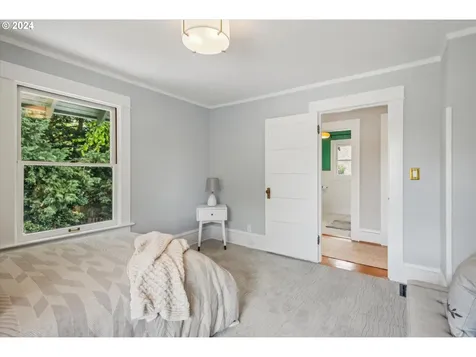 1836 Se 51st Avenue Portland OR 97215