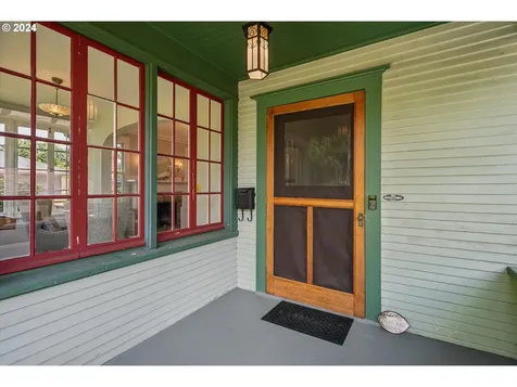 1836 Se 51st Avenue Portland OR 97215