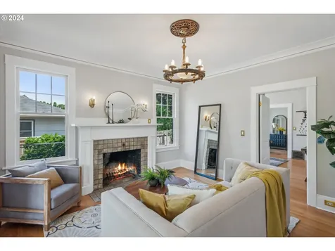 1836 Se 51st Avenue Portland OR 97215