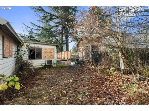 7603 SE Flavel Street Portland OR 97206
