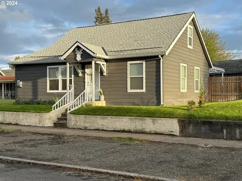 114 W Burgen Street Goldendale WA 98620