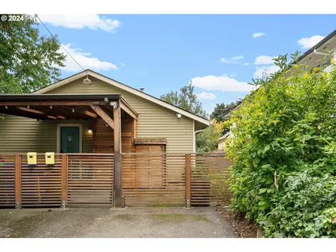 2615 SE 15th Avenue Portland OR 97202