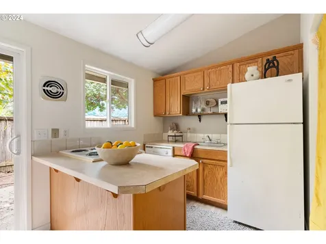 2615 SE 15th Avenue Portland OR 97202