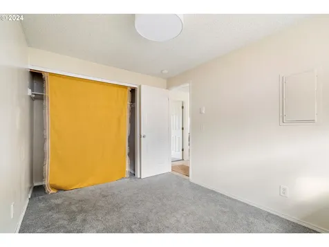 2615 SE 15th Avenue Portland OR 97202