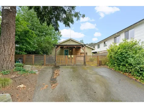 2615 SE 15th Avenue Portland OR 97202