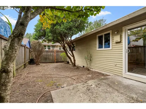 2615 SE 15th Avenue Portland OR 97202