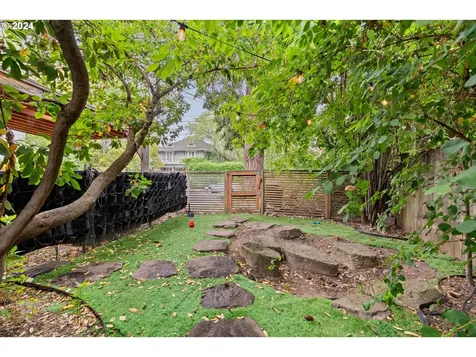 2615 SE 15th Avenue Portland OR 97202