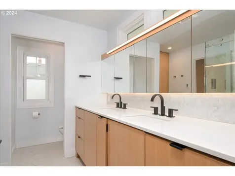 1008 Ne 33rd Avenue Portland OR 97232