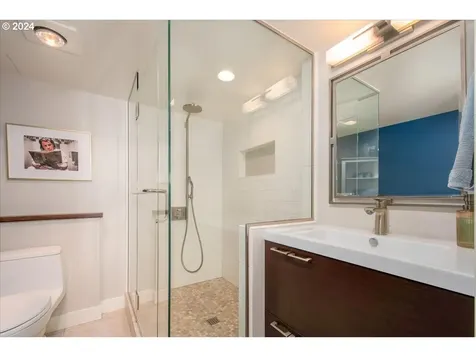 1008 Ne 33rd Avenue Portland OR 97232