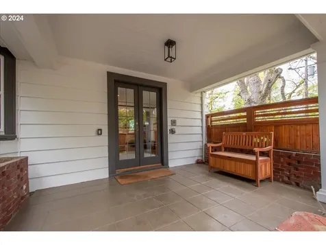 1008 Ne 33rd Avenue Portland OR 97232
