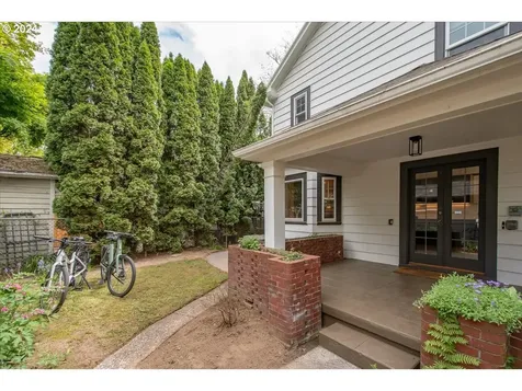 1008 Ne 33rd Avenue Portland OR 97232