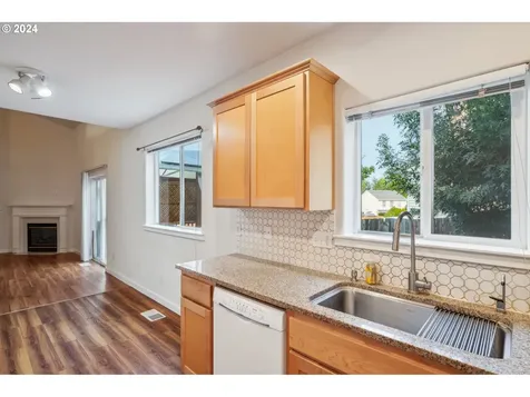 7130 SW Uphill Place Beaverton OR 97007