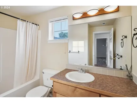 7130 SW Uphill Place Beaverton OR 97007