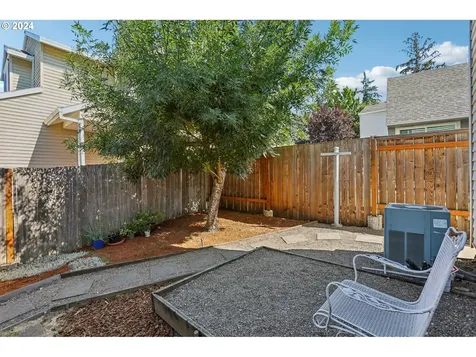7130 SW Uphill Place Beaverton OR 97007