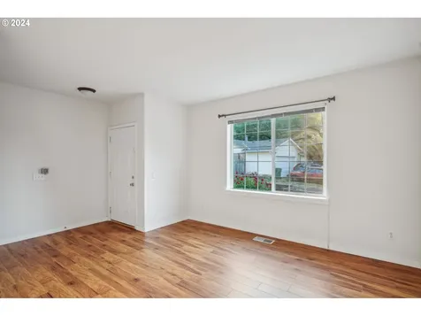 7130 SW Uphill Place Beaverton OR 97007
