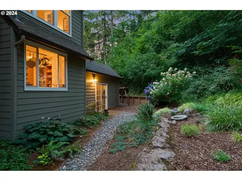 28502 NE 67th Street Camas WA 98607