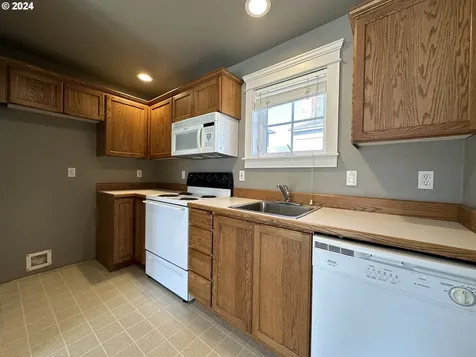 1505 NE Village Street Fairview OR 97024