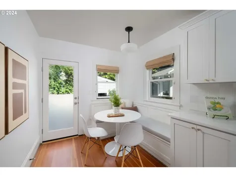 2836 Ne 10th Avenue Portland OR 97212