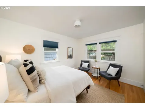 2836 Ne 10th Avenue Portland OR 97212