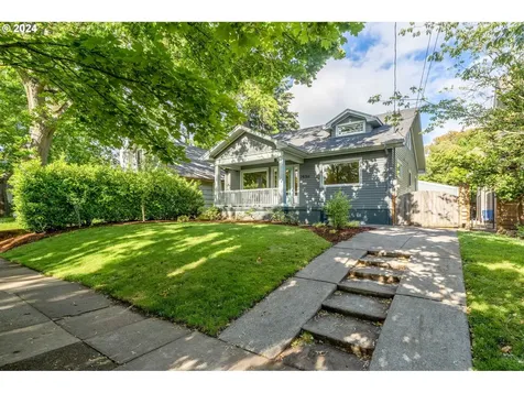2836 Ne 10th Avenue Portland OR 97212