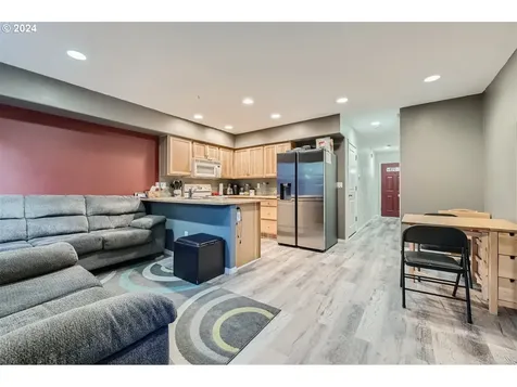 14727 Ne Flanders Street Portland OR 97230