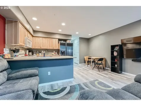 14727 Ne Flanders Street Portland OR 97230