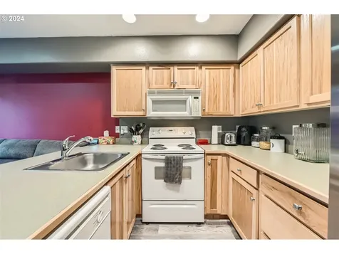 14727 Ne Flanders Street Portland OR 97230