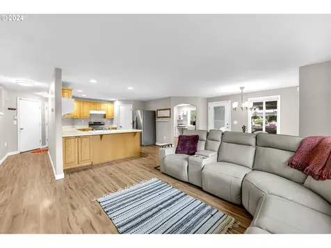 8823 Ne 163rd Avenue Vancouver WA 98682