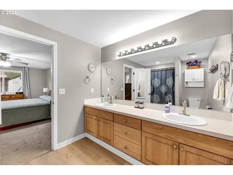 8823 Ne 163rd Avenue Vancouver WA 98682