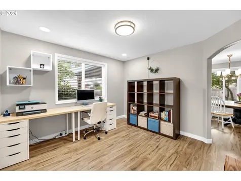 8823 Ne 163rd Avenue Vancouver WA 98682