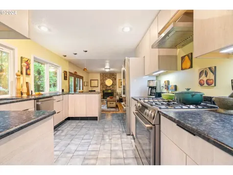 13360 Sw Aquaduct Court Beaverton OR 97008