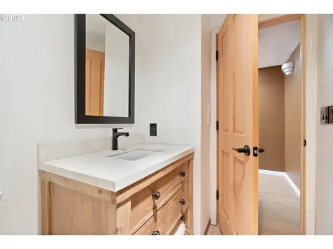 13360 Sw Aquaduct Court Beaverton OR 97008