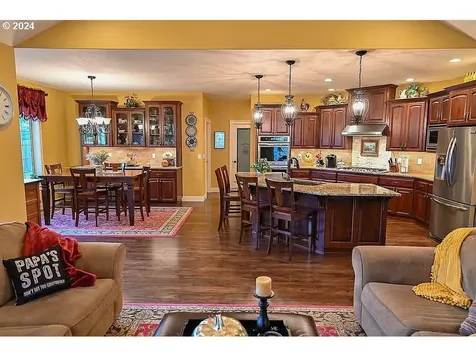 3312 NE Nehalem Avenue Albany OR 97321