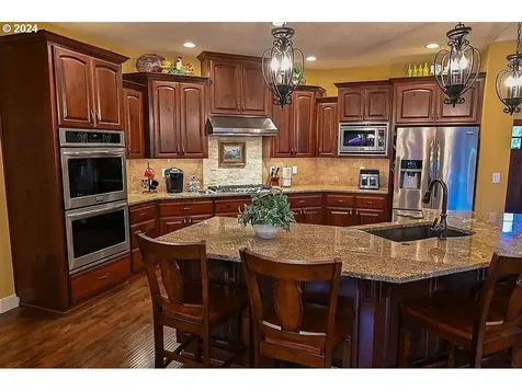 3312 NE Nehalem Avenue Albany OR 97321