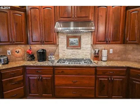 3312 NE Nehalem Avenue Albany OR 97321