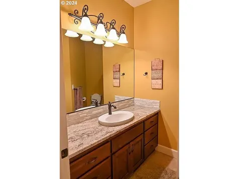 3312 NE Nehalem Avenue Albany OR 97321