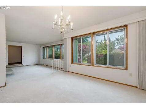 2624 Northlake Avenue Longview WA 98632