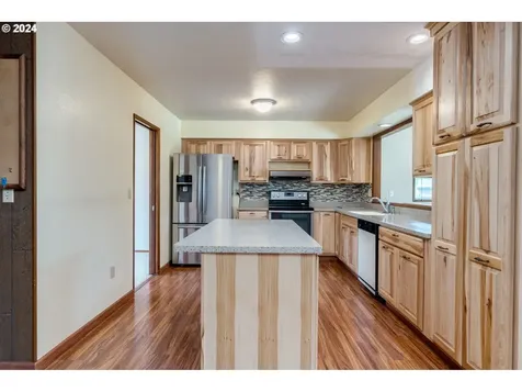 2624 Northlake Avenue Longview WA 98632