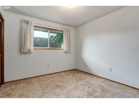 2624 Northlake Avenue Longview WA 98632