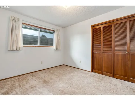 2624 Northlake Avenue Longview WA 98632