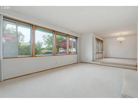 2624 Northlake Avenue Longview WA 98632