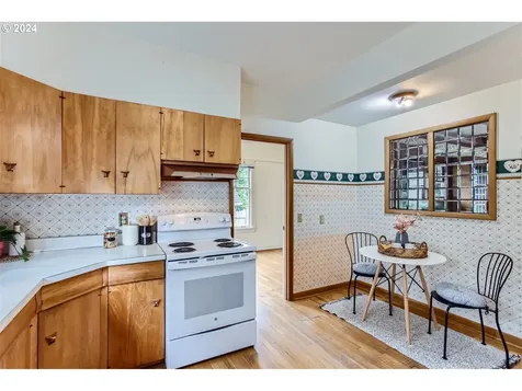 2232 Se Market Street Portland OR 97214