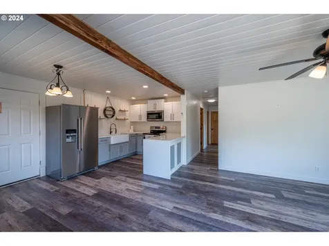 1534 Harris Street Myrtle Point OR 97458