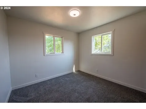 1534 Harris Street Myrtle Point OR 97458