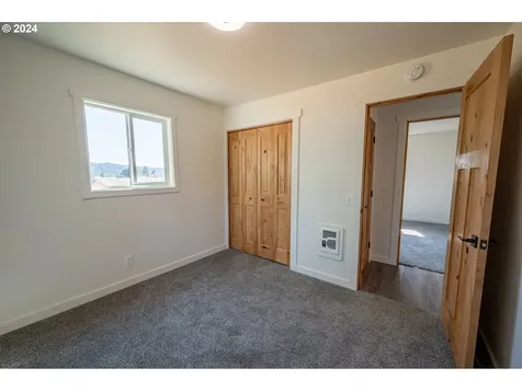 1534 Harris Street Myrtle Point OR 97458