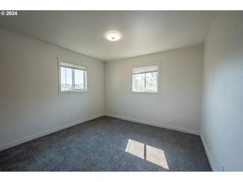 1534 Harris Street Myrtle Point OR 97458